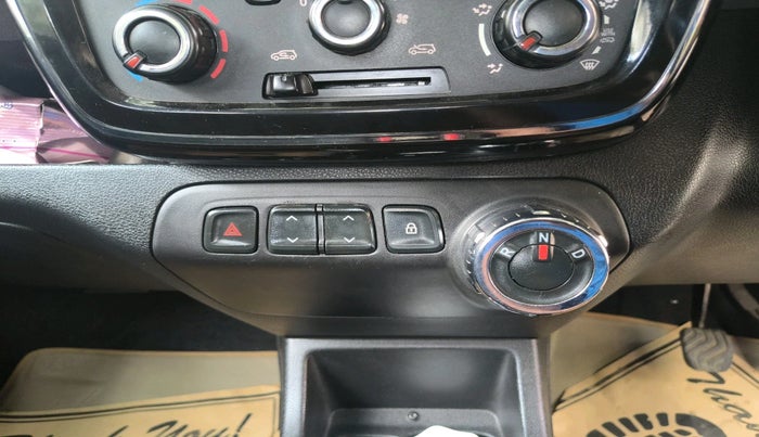 2017 Renault Kwid RXT 1.0 AMT, Petrol, Automatic, 29,229 km, interior