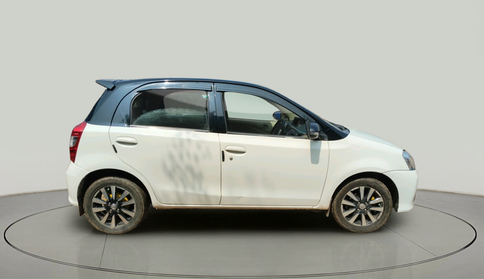 2019 Toyota Etios Liva V DUAL TONE, Petrol, Manual, 1,17,226 km, exterior