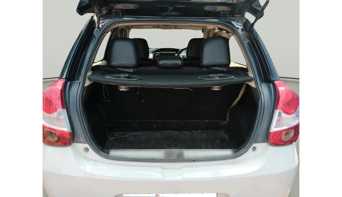 2019 Toyota Etios Liva V DUAL TONE, Petrol, Manual, 1,17,226 km, exterior