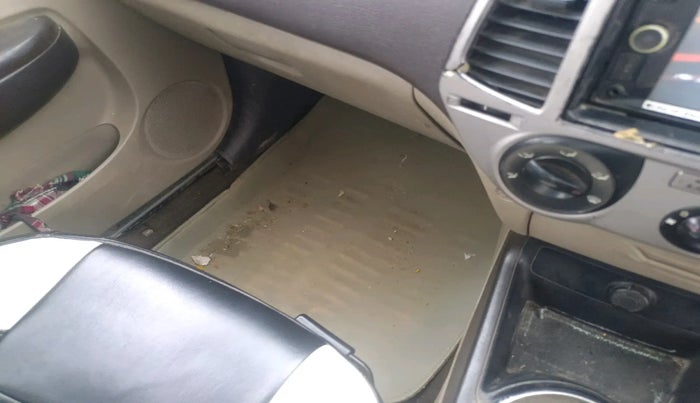 2010 Hyundai i20 ERA 1.2, Petrol, Manual, 2,01,579 km, interior