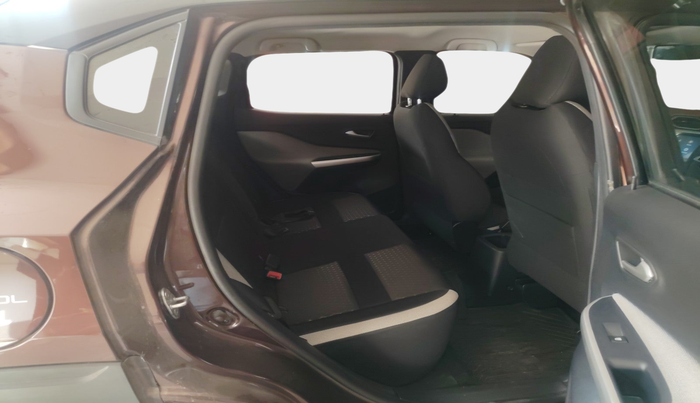 2022 Nissan MAGNITE XV MT, Petrol, Manual, 1,781 km, interior