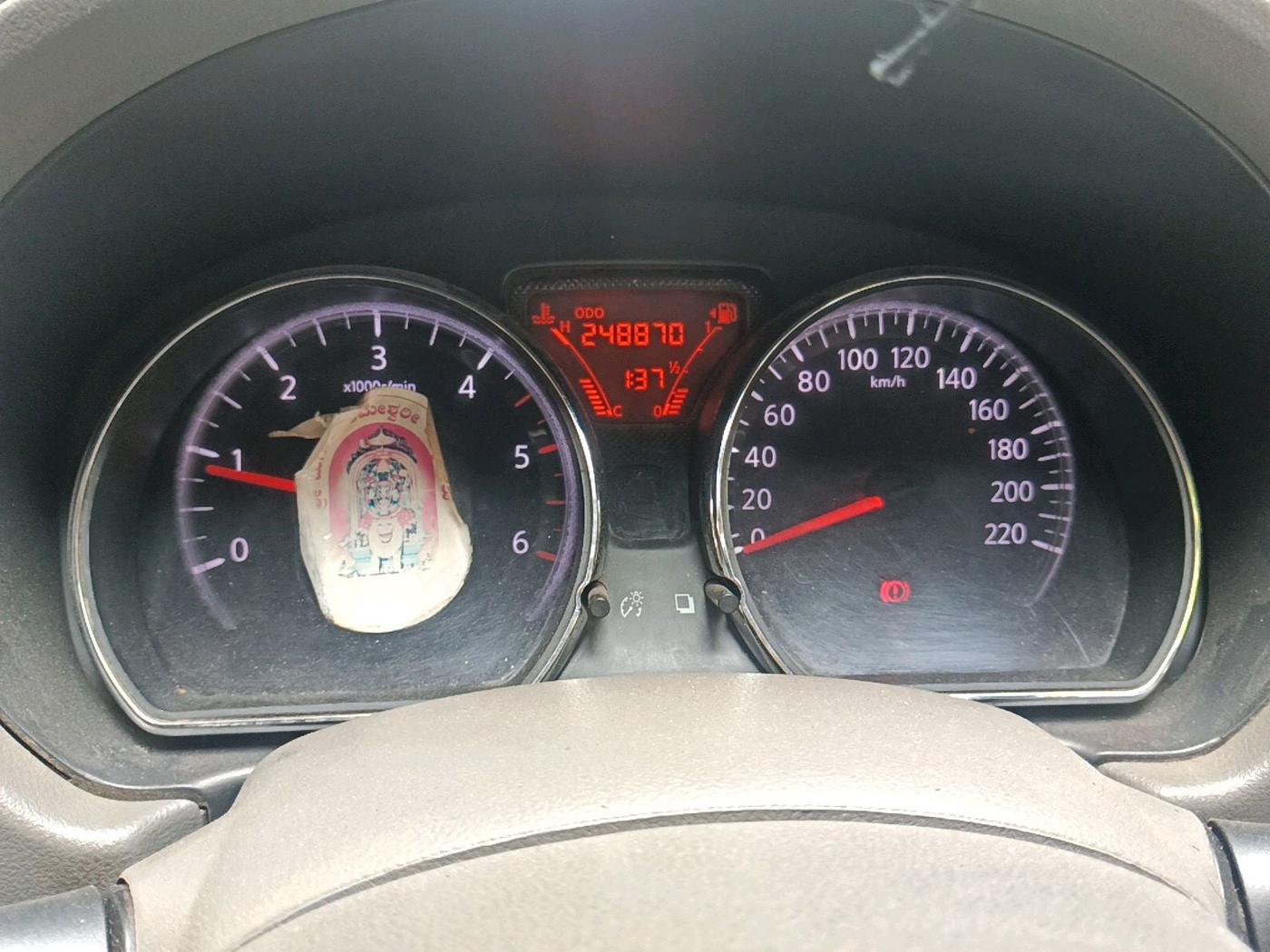 2014 Renault Scala RXE DIESEL, Diesel, Manual, 2,48,870 km, interior