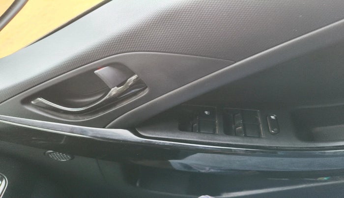 2022 Tata NEXON XZ PLUS PETROL DARK EDITION, Petrol, Manual, 5,901 km, interior