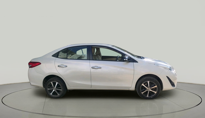 2020 Toyota YARIS VX CVT, Petrol, Automatic, 35,645 km, exterior