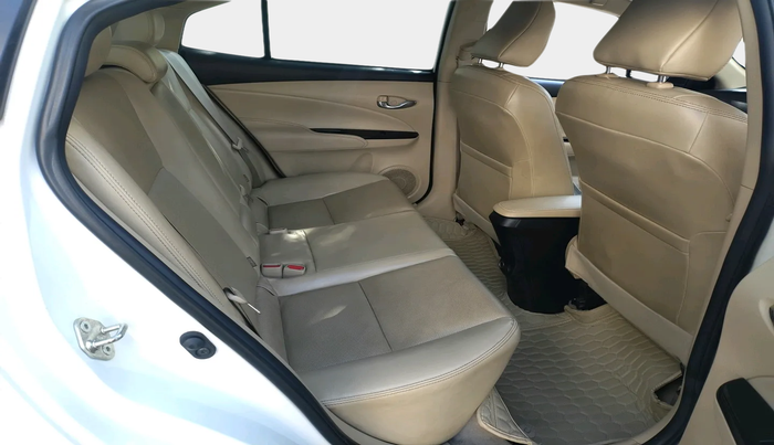 2020 Toyota YARIS VX CVT, Petrol, Automatic, 35,645 km, interior