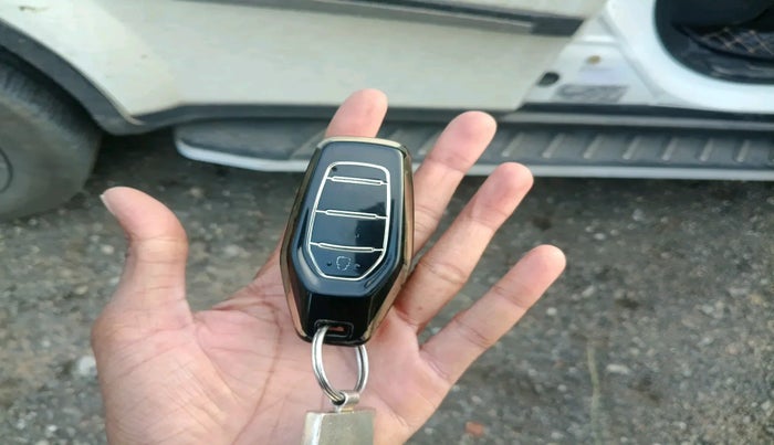 2019 Mahindra XUV500 W7, Diesel, Manual, 56,575 km, interior