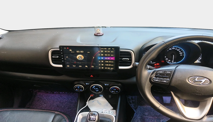 2019 Hyundai VENUE SX 1.0 TURBO, Petrol, Manual, 45,892 km, interior