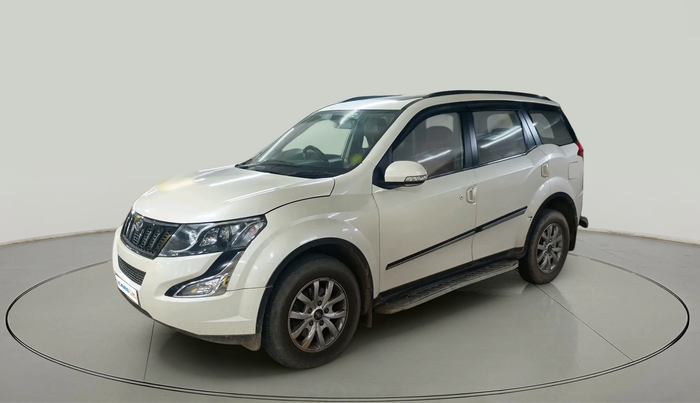 2017 Mahindra XUV500 W9, Diesel, Manual, 1,46,625 km, exterior
