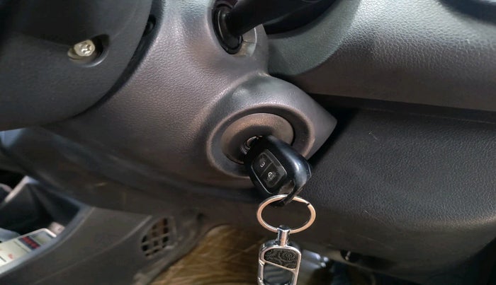 2016 Renault Kwid RXT 1.0 AMT, Petrol, Automatic, 59,890 km, interior