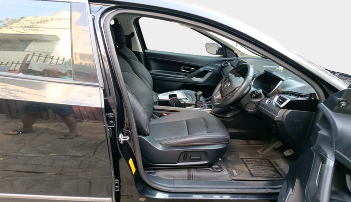 2020 Tata Harrier XZ PLUS 2.0L, Diesel, Manual, 38,310 km, interior