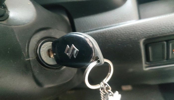 2013 Maruti Swift VXI, Petrol, Manual, 1,11,443 km, interior