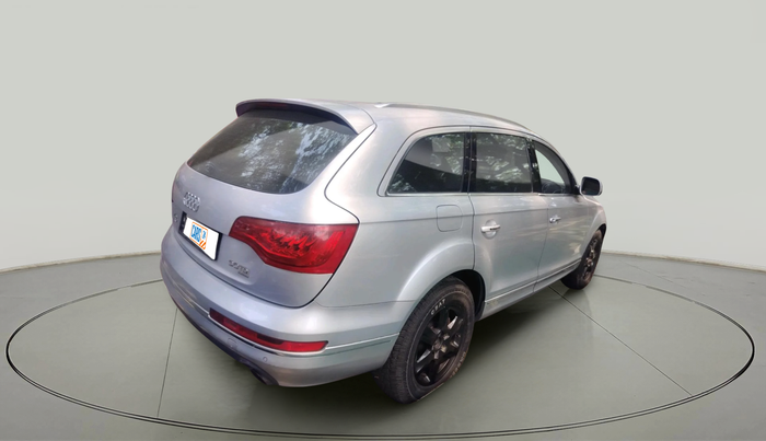 2011 Audi Q7 3.0 TDI QUATTRO, Diesel, Automatic, 1,06,746 km, exterior