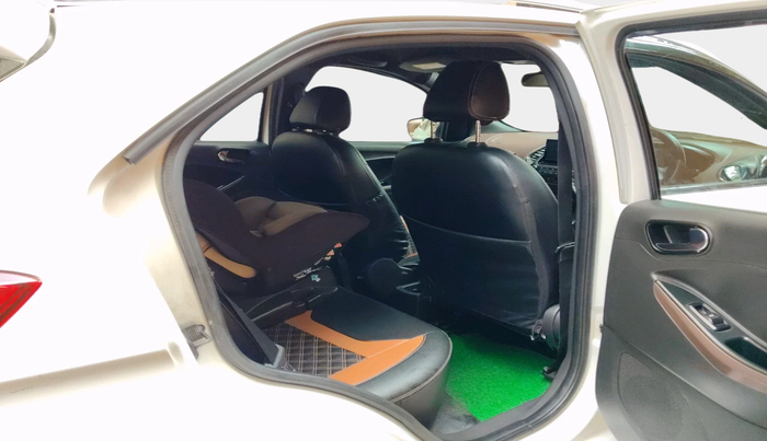 2018 Ford FREESTYLE TITANIUM 1.2 PETROL, Petrol, Manual, 80,329 km, interior