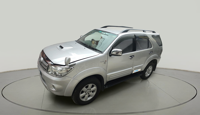 2011 Toyota Fortuner 3.0 4X4 MT, Diesel, Manual, 80,249 km, exterior