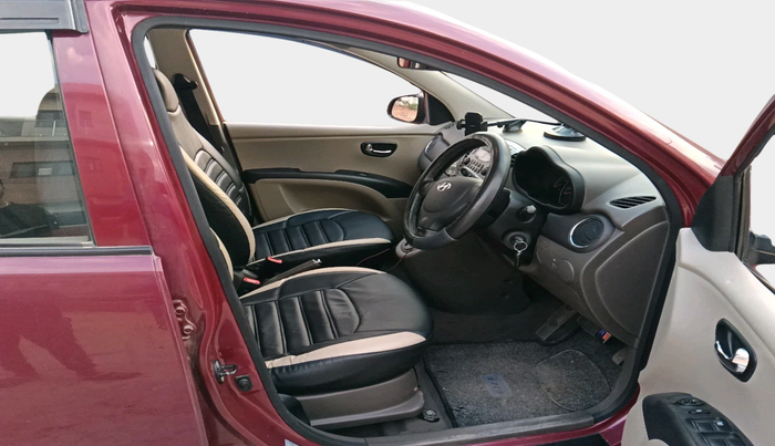 2013 Hyundai i10 SPORTZ 1.2 AT, Petrol, Automatic, 46,846 km, interior