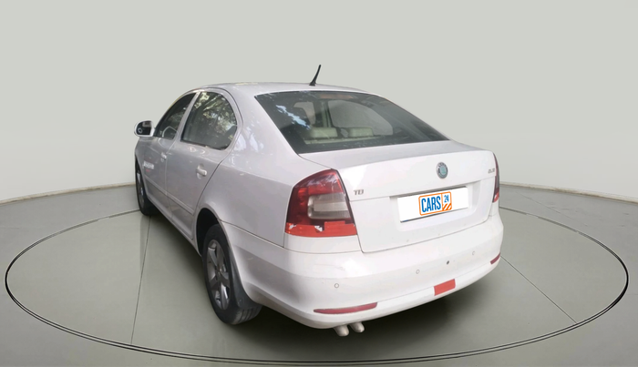 2010 Skoda Laura ELEGANCE 2.0 TDI CR MT, Diesel, Manual, 2,50,627 km, exterior