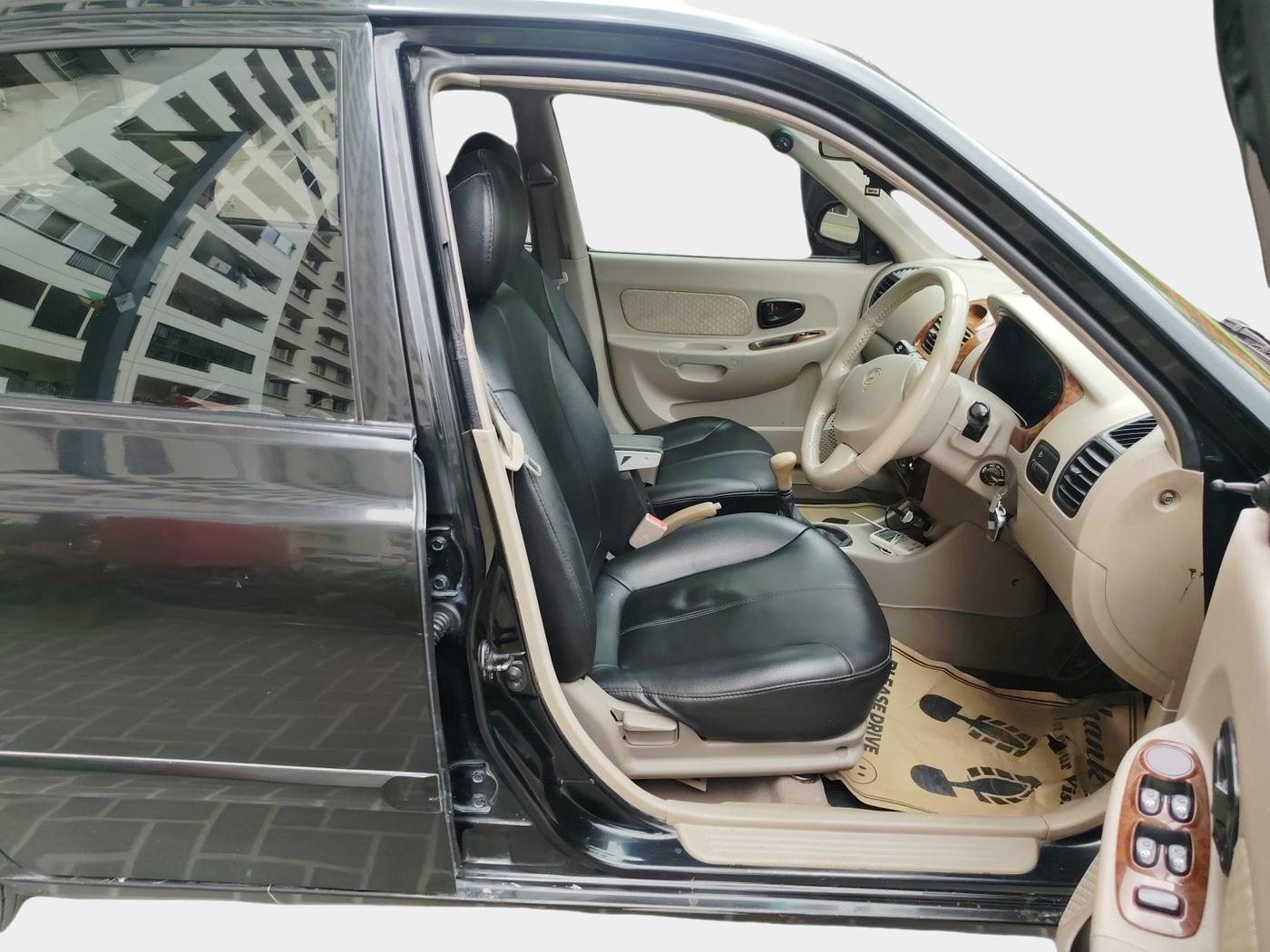 2011 Hyundai Accent EXECUTIVE, Petrol, Manual, 99,942 km, interior