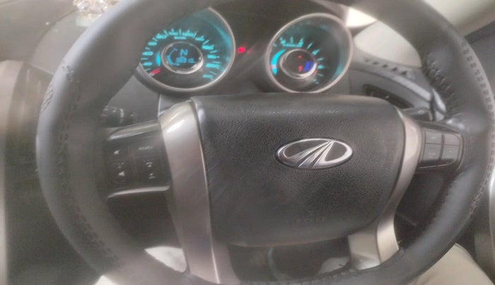 2018 Mahindra XUV500 W7, Diesel, Manual, 96,919 km, interior