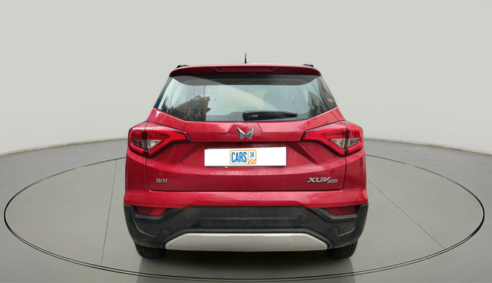 2023 Mahindra XUV300 W8 1.2 PETROL, Petrol, Manual, 14,700 km, exterior