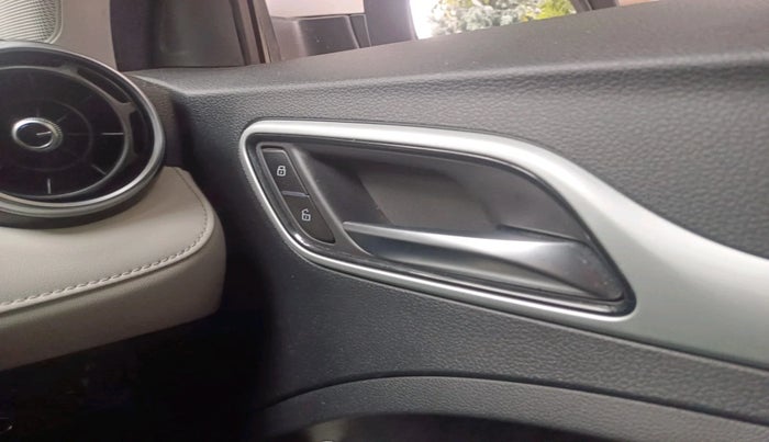 2023 MG ZS EV EXCLUSIVE, Electric, Automatic, 50,029 km, interior