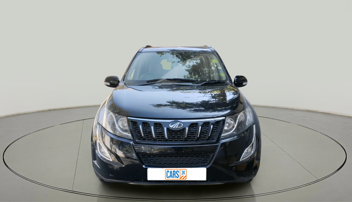 2016 Mahindra XUV500 W10 AT, Diesel, Automatic, 64,308 km, exterior