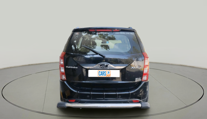 2016 Mahindra XUV500 W10 AT, Diesel, Automatic, 64,308 km, exterior