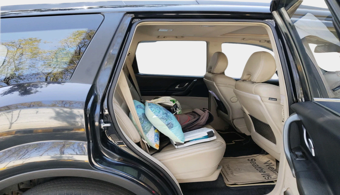 2016 Mahindra XUV500 W10 AT, Diesel, Automatic, 64,308 km, interior