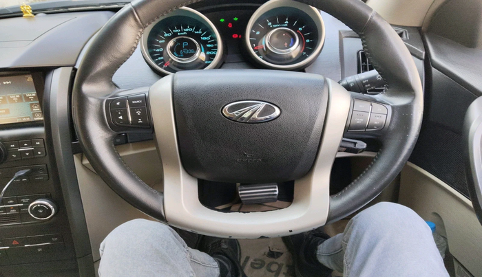 2016 Mahindra XUV500 W10 AT, Diesel, Automatic, 64,308 km, interior