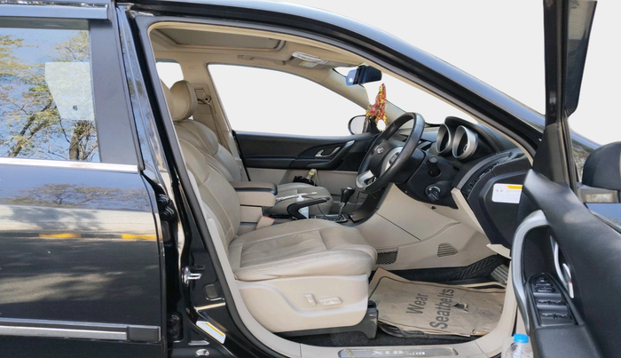2016 Mahindra XUV500 W10 AT, Diesel, Automatic, 64,308 km, interior