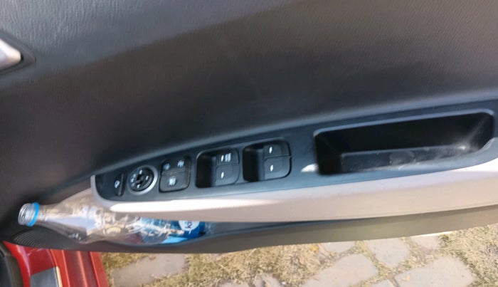 2018 Hyundai Grand i10 SPORTZ AT 1.2 KAPPA VTVT, Petrol, Automatic, 31,260 km, interior