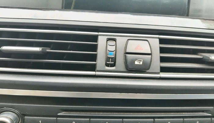 2011 BMW 5 Series 520D 2.0, Diesel, Automatic, 1,02,503 km, interior