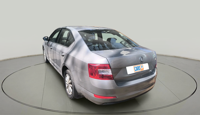2013 Skoda Octavia AMBITION 2.0 TDI AT, Diesel, Automatic, 1,48,816 km, exterior