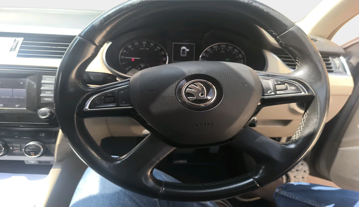 2013 Skoda Octavia AMBITION 2.0 TDI AT, Diesel, Automatic, 1,48,816 km, interior