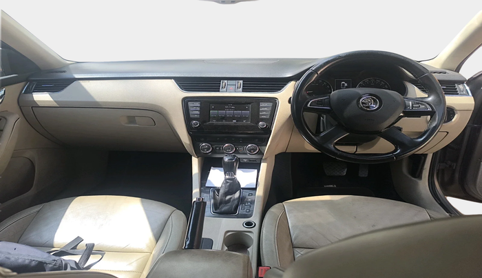 2013 Skoda Octavia AMBITION 2.0 TDI AT, Diesel, Automatic, 1,48,816 km, interior