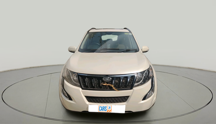 2017 Mahindra XUV500 W10 AT, Diesel, Automatic, 1,62,597 km, exterior