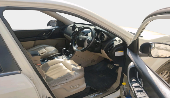 2017 Mahindra XUV500 W10 AT, Diesel, Automatic, 1,62,597 km, interior