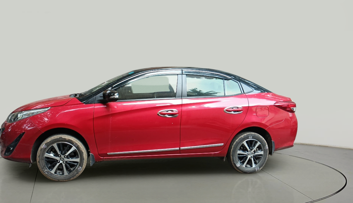 2021 Toyota YARIS V CVT, Petrol, Automatic, 18,966 km, exterior