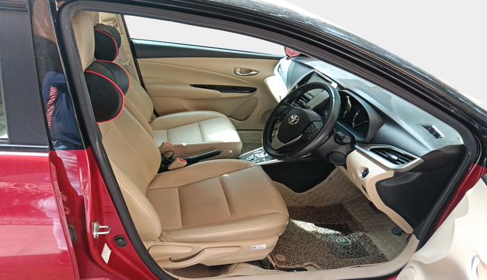 2021 Toyota YARIS V CVT, Petrol, Automatic, 18,966 km, interior