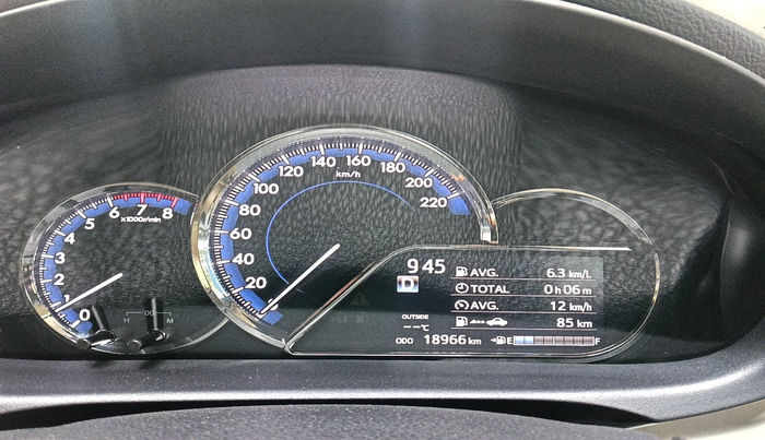 2021 Toyota YARIS V CVT, Petrol, Automatic, 18,966 km, interior