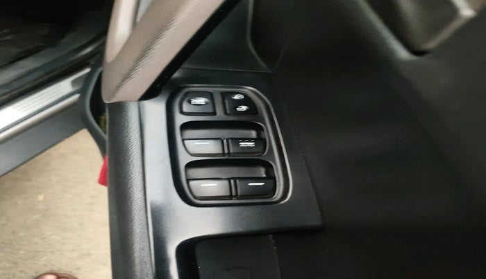 2015 Hyundai Creta SX PLUS 1.6 PETROL, Petrol, Manual, 1,25,455 km, interior