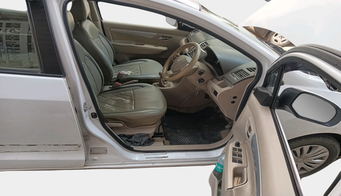 2016 Maruti Ertiga VDI SHVS, Diesel, Manual, 1,63,912 km, interior