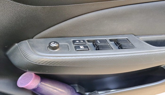 2023 Maruti Swift VXI, Petrol, Manual, 38,728 km, interior