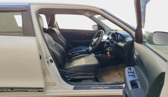 2023 Maruti Swift VXI, Petrol, Manual, 38,728 km, interior