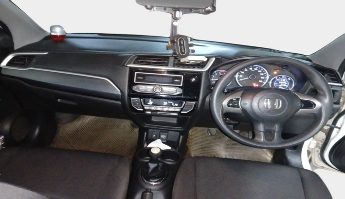 2016 Honda BR-V 1.5L I- DTEC V, Diesel, Manual, 72,769 km, interior