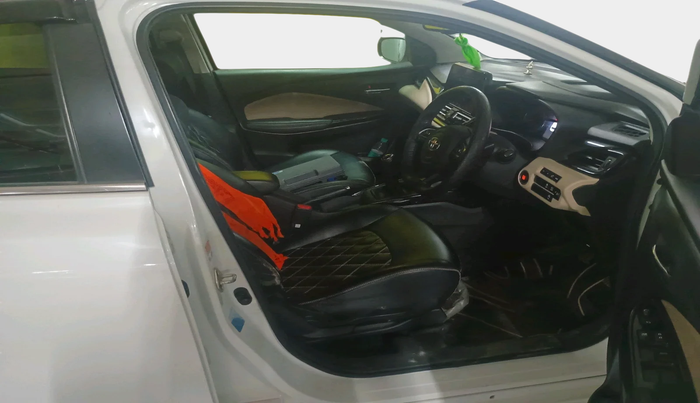 2023 Toyota Glanza V, Petrol, Manual, 44,926 km, interior
