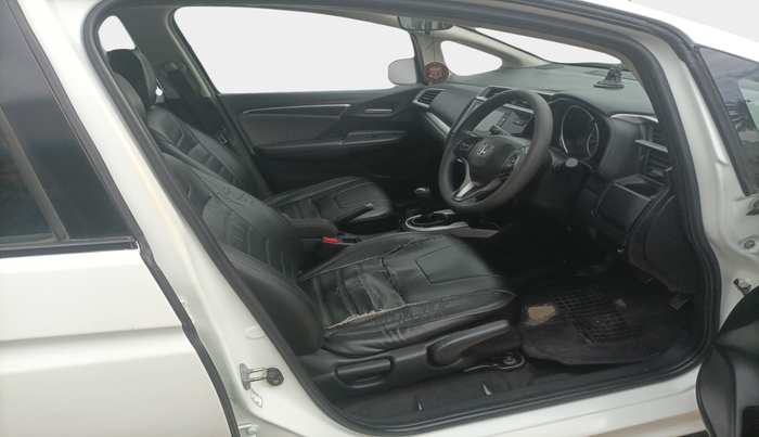 2018 Honda WR-V 1.5L I-DTEC VX MT, Diesel, Manual, 1,51,038 km, interior