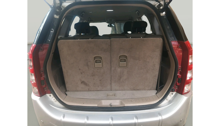 2017 Mahindra XUV500 W6, Diesel, Manual, 1,53,386 km, exterior