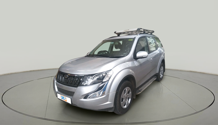 2017 Mahindra XUV500 W6, Diesel, Manual, 1,53,386 km, exterior