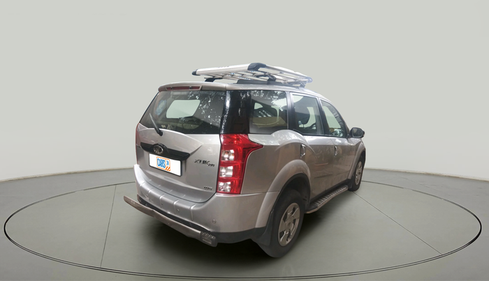 2017 Mahindra XUV500 W6, Diesel, Manual, 1,53,386 km, exterior