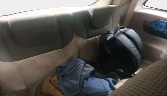 2017 Mahindra XUV500 W6, Diesel, Manual, 1,53,386 km, interior